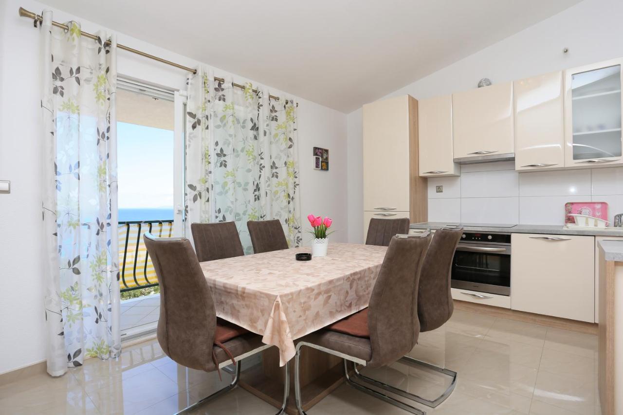 Apartman With A Parking Space Nemira, Omis - 4652