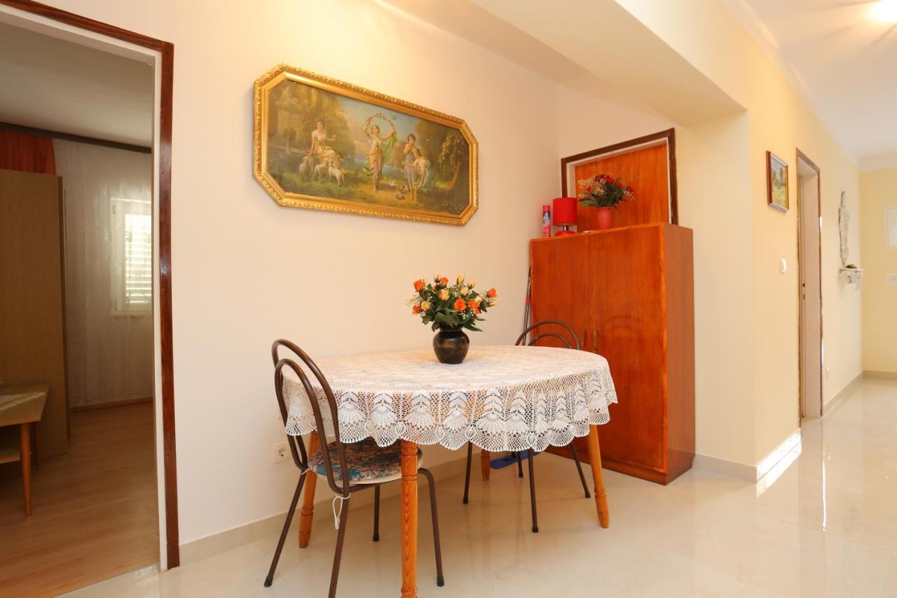 Apartament With A Parking Space Nemira, Omis - 4652 Tice